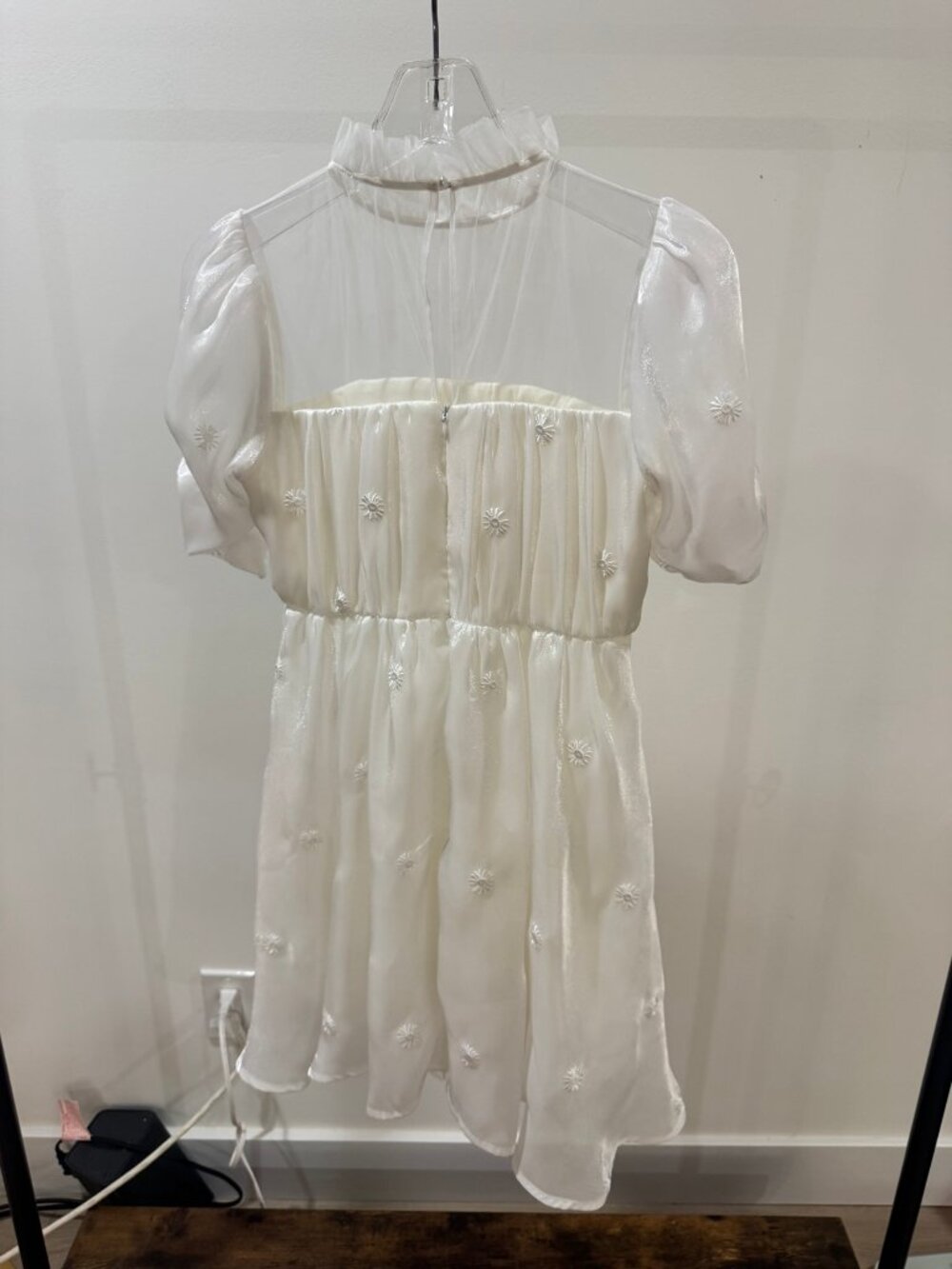 White Organza Mini Dress Daisy Embroidered Puff Sleeve Sheer Neck Womens S
